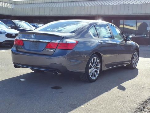 Used 2013 Honda Accord Sport image 5