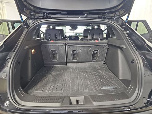 Certified 2025 Chevrolet Trax RS w/ Sunroof Package image 15