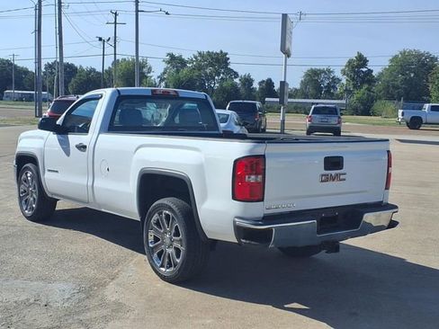 Used 2017 GMC Sierra 1500 Base image 3