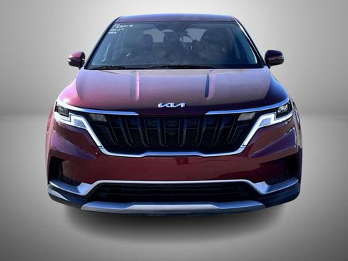 Used 2024 Kia Carnival LX image 2