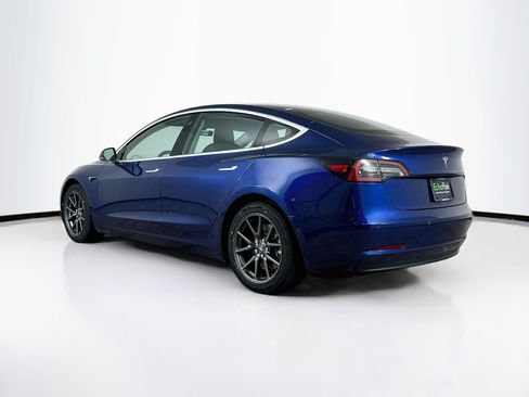 Used 2020 Tesla Model 3 Standard Range RWD image 5