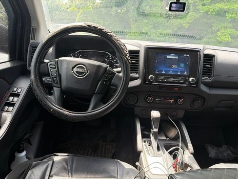 Used 2022 Nissan Frontier S w/ Technology Package RWD image 8
