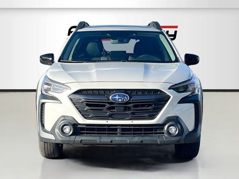 Used 2023 Subaru Outback Onyx Edition AWD/4WD image 2