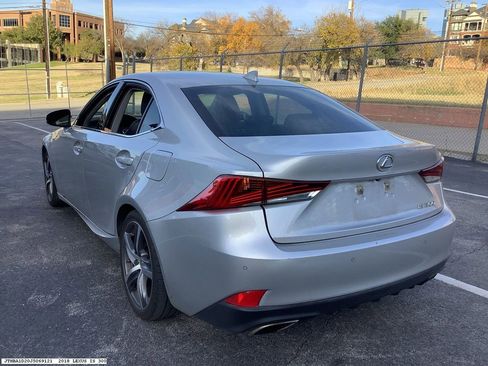 Used 2018 Lexus IS 300 w/ Comfort Package image 5