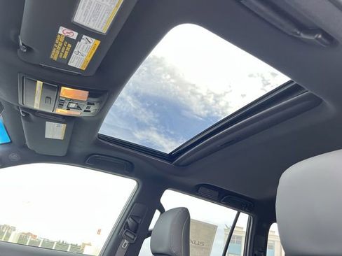 Used 2023 Lexus GX 460 Premium AWD/4WD image 22