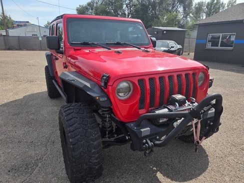 Used 2018 Jeep Wrangler Unlimited Sport S AWD/4WD image 2