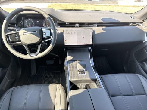 New 2026 Land Rover Range Rover Evoque S AWD/4WD image 9