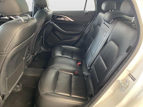 Used 2017 INFINITI QX30 Premium w/ Navigation Package AWD/4WD image 18