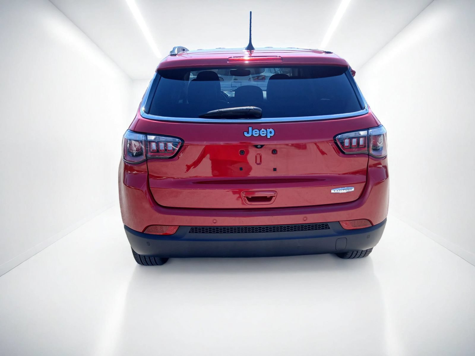 Used 2020 Jeep Compass Latitude w/ Popular Equipment Group FWD image 5