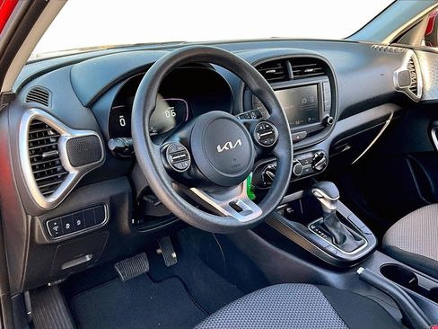 Certified 2024 Kia Soul LX w/ Option Group 015 image 13
