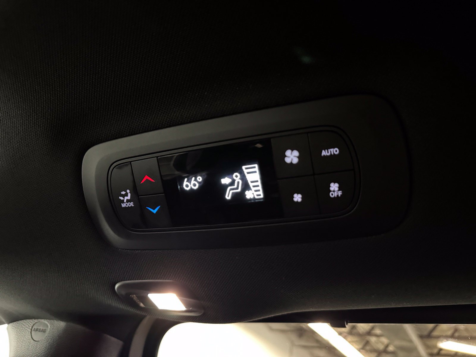 Used 2026 Chrysler Pacifica Limited AWD/4WD image 38