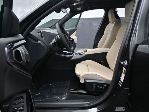New 2026 BMW X3 xDrive30 w/ Premium Package AWD/4WD image 14