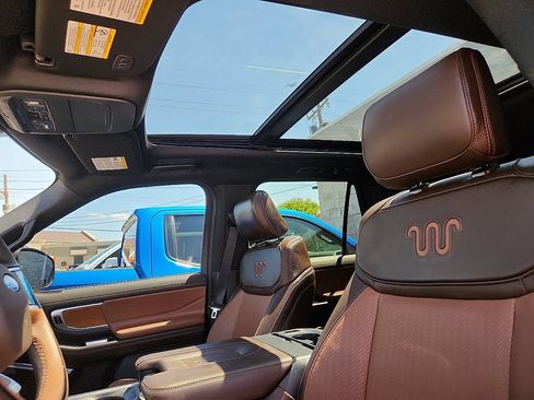 Used 2025 Ford Expedition King Ranch AWD/4WD image 12