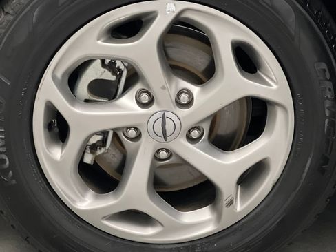 Used 2024 Chrysler Pacifica Limited FWD image 86