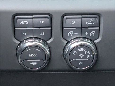 Used 2023 GMC Sierra 1500 AT4 w/ Technology Package image 13