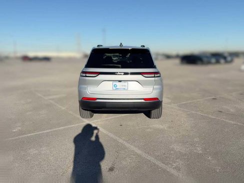 New 2026 Jeep Grand Cherokee Limited image 10