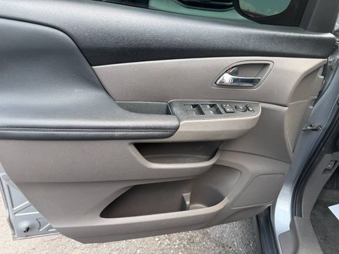 Used 2016 Honda Odyssey EX-L image 18