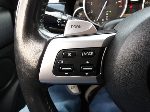 Used 2006 MAZDA MX-5 Miata Touring image 20