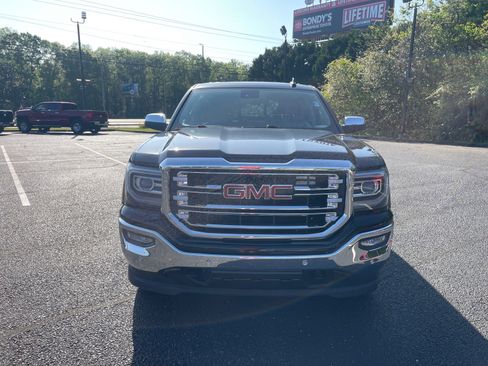Used 2018 GMC Sierra 1500 SLT AWD/4WD image 2