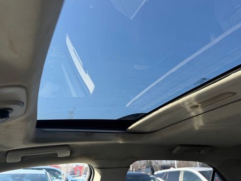 Used 2010 Chevrolet Equinox LT w/ Chrome Appearance Package image 23