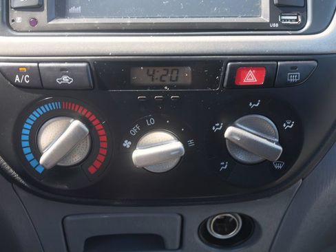 Used 2003 Toyota RAV4 4WD image 26