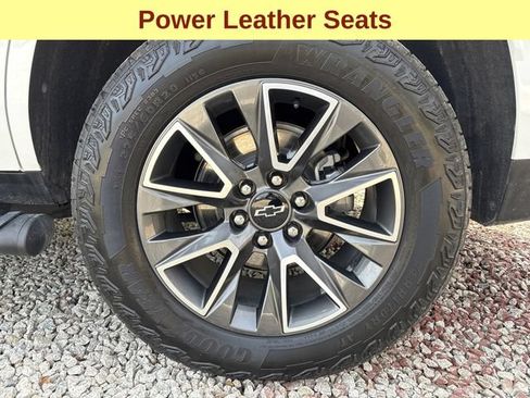 Used 2024 Chevrolet Tahoe Z71 AWD/4WD image 9