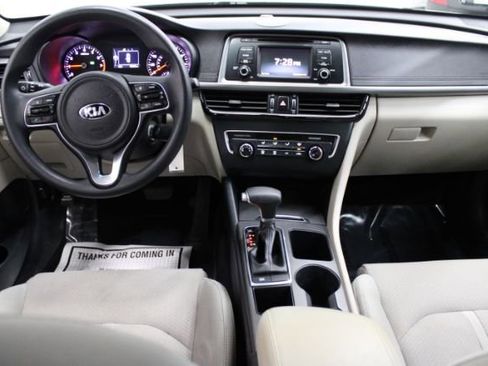 Used 2016 Kia Optima LX image 2