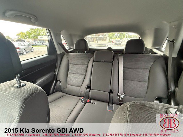 Used 2015 Kia Sorento LX AWD/4WD image 23