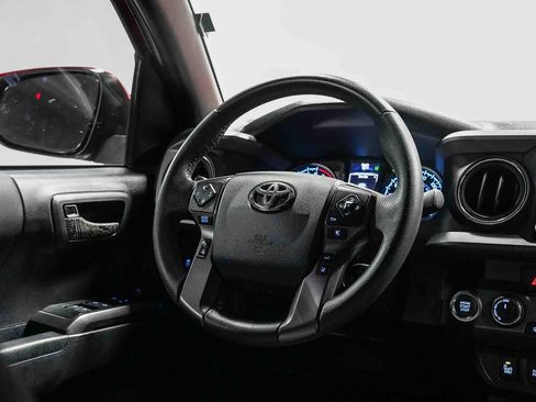 Used 2023 Toyota Tacoma TRD Sport w/ Advanced Technology Package AWD/4WD image 15