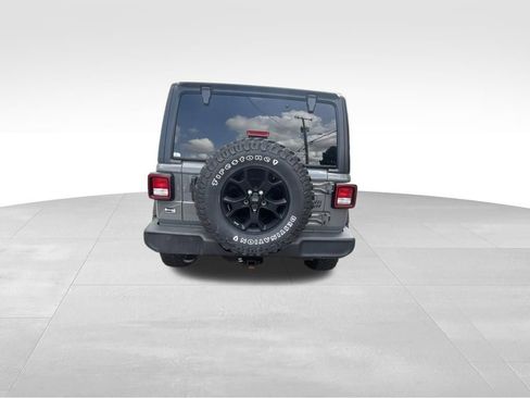 Used 2022 Jeep Wrangler Unlimited Sport AWD/4WD image 5