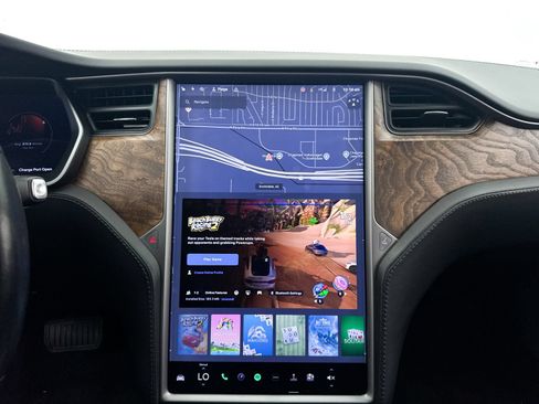 Used 2018 Tesla Model S 100D AWD/4WD image 26