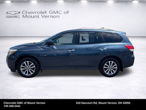 Used 2015 Nissan Pathfinder SV w/ Trailer Tow Package AWD/4WD image 2