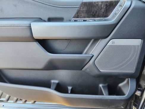 New 2026 Ford F250 Lariat w/ Black Appearance Package AWD/4WD image 17