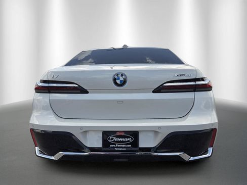 Certified 2025 BMW i7 xDrive60 AWD/4WD image 6