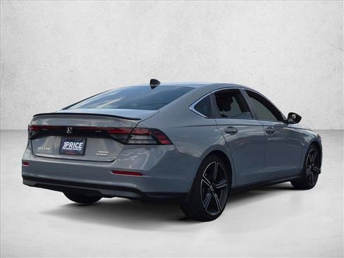 Used 2025 Honda Accord Sport image 5