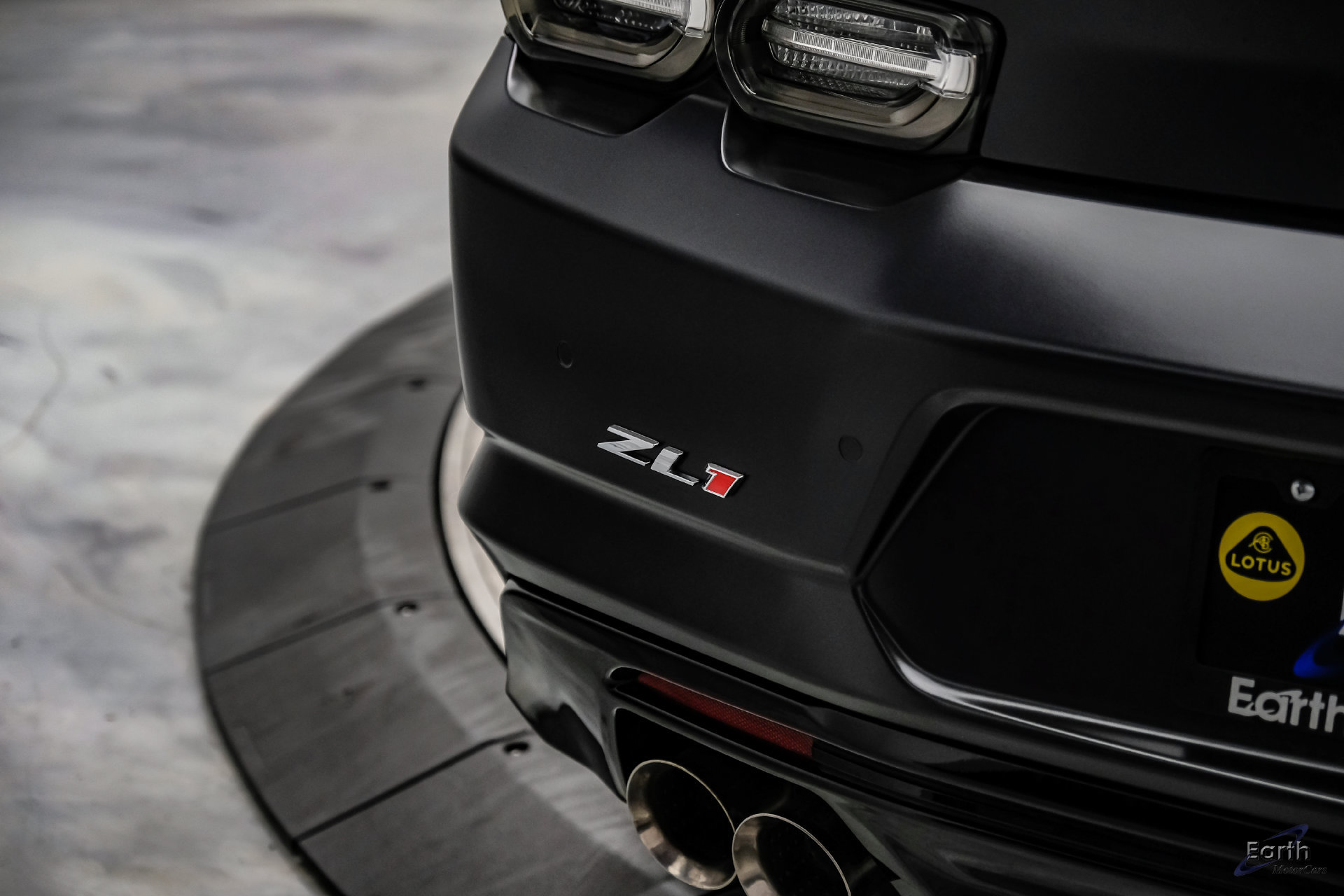 Used 2024 Chevrolet Camaro ZL1 RWD image 18