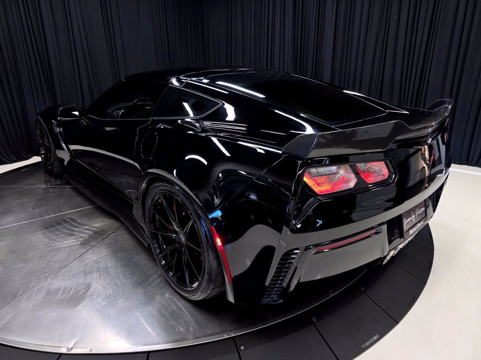 Used 2016 Chevrolet Corvette Z06 w/ 2LZ Preferred Equipment Group RWD image 51