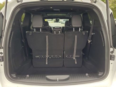 New 2026 Chrysler Pacifica Limited w/ Uconnect Theater Family Group image 16