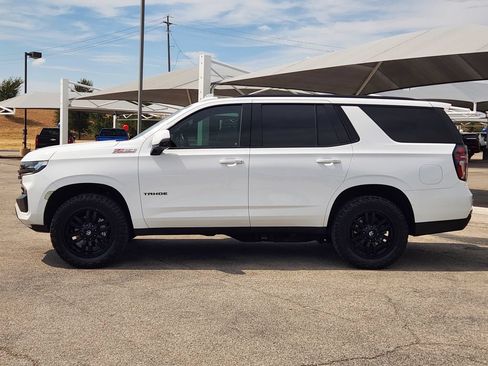 Used 2022 Chevrolet Tahoe Z71 w/ Luxury Package AWD/4WD image 4