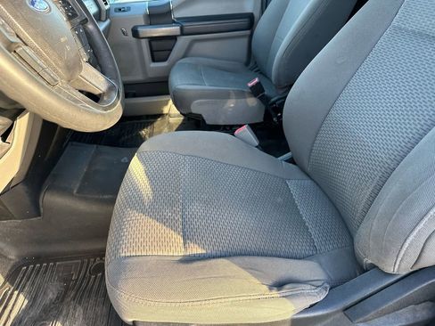 Used 2019 Ford F550 XLT image 22