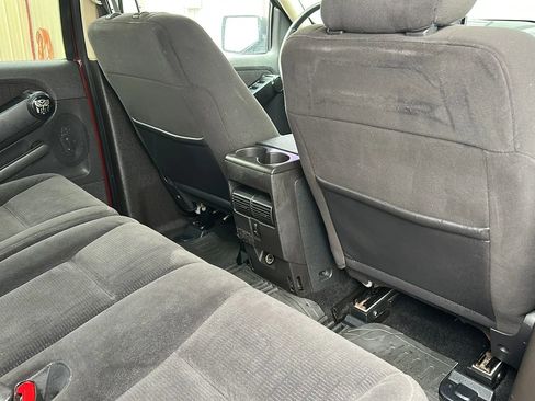 Used 2010 Ford Explorer XLT image 16