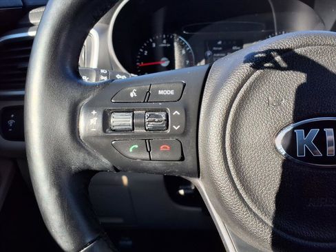Used 2016 Kia Sorento LX w/ LX Convenience Package image 15