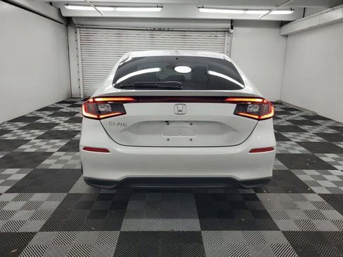 Used 2024 Honda Civic EX-L image 5