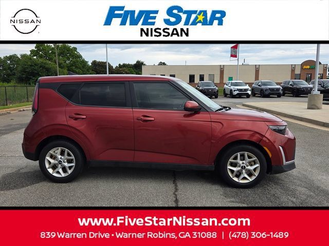 Used 2023 Kia Soul S FWD image 14