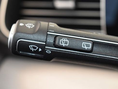 Used 2025 Mercedes-Benz GLE 350 4MATIC image 28