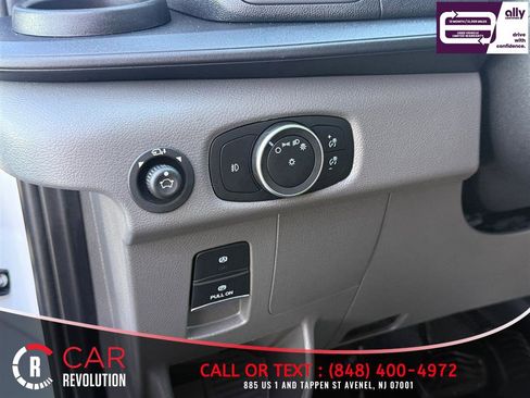 Used 2024 Ford Transit 350 XLT image 28