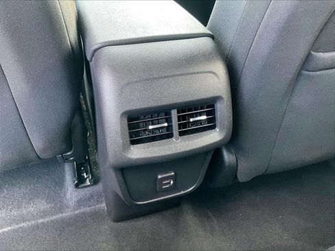 Used 2023 Chevrolet Equinox LT FWD image 24