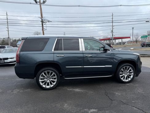 Used 2020 Cadillac Escalade Luxury image 8