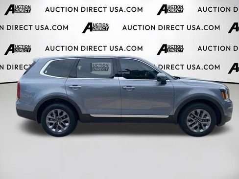 Used 2024 Kia Telluride LX FWD image 26