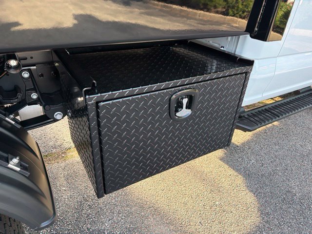 New 2026 Ford F550 4x4 Regular Cab Super Duty image 8